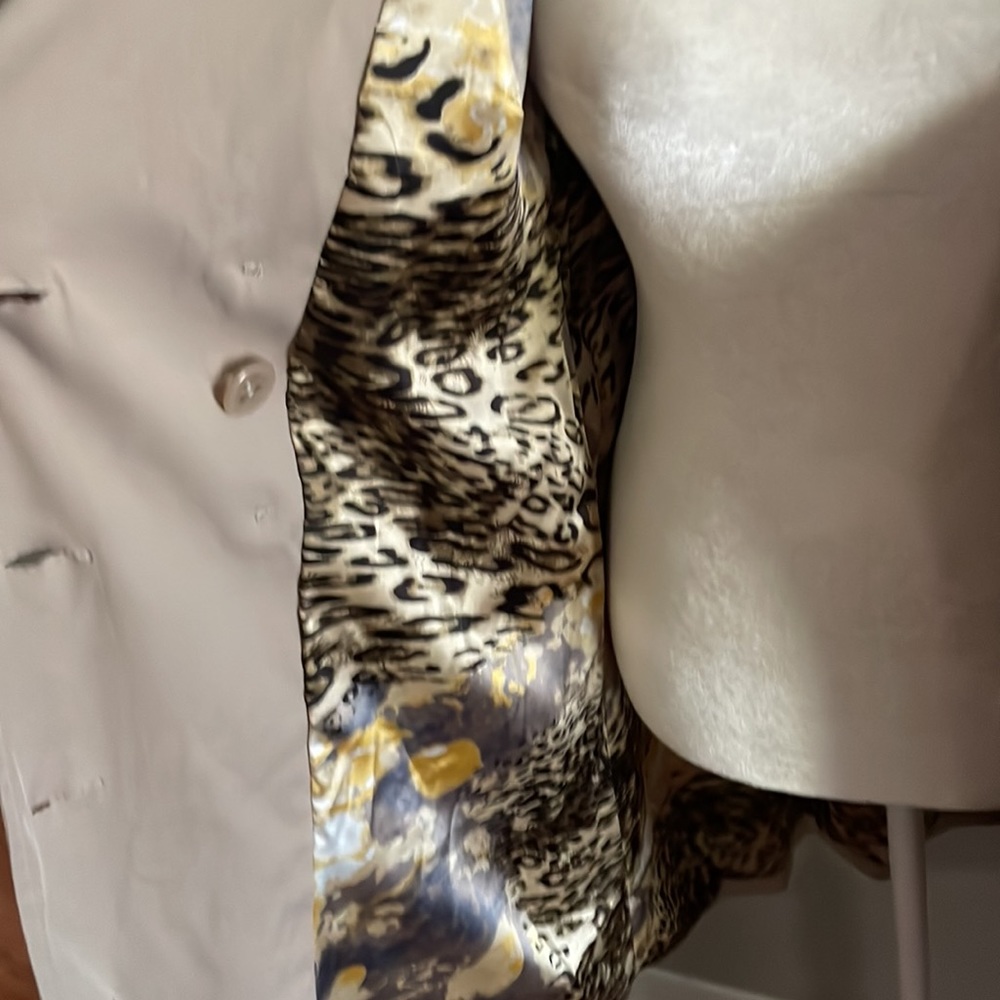 Vertigo Light Weight Double Breasted Coat. - image 6